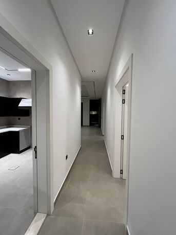 Kuwait City, Apartments/Houses, KWD 1000/month,  4 BR,  Ground Floor For Rent In Rumaithiya First Tenant