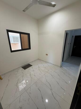 Gudaibiya, Apartments/Houses, BHD 170/month,  1 BR,  Flat For Rent In Gudaibiya Behind Moda Bitar