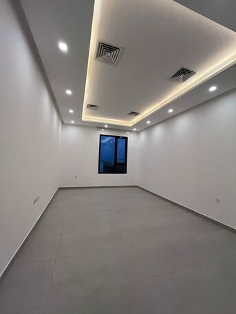 Kuwait City, Apartments/Houses, KWD 500/month,  3 BR,  Apartment For Rent In Abu Fatira