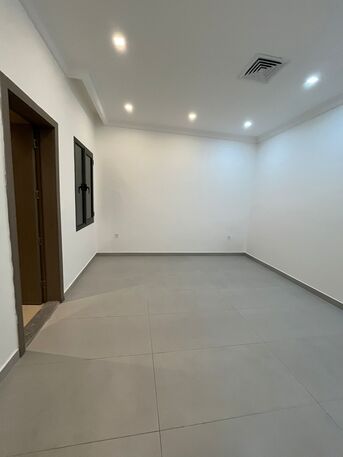 Kuwait City, Apartments/Houses, KWD 1000/month,  4 BR,  Ground Floor For Rent In Abu Fatira Four Master Bedrooms