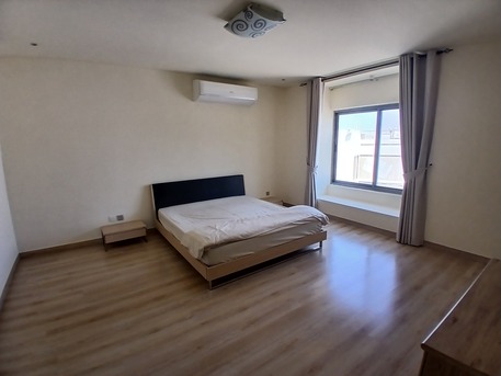 Adliya, Villas, BHD 700,  400 Sq. Meter,  Villa For Rent 700BD Semifurnished With Maid Room