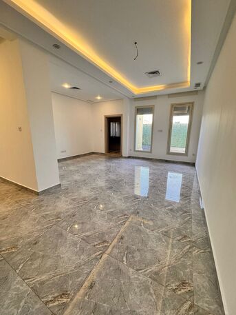 Kuwait City, Apartments/Houses, KWD 800/month,  4 BR,  Luxurious Floor For Rent In Jabriya