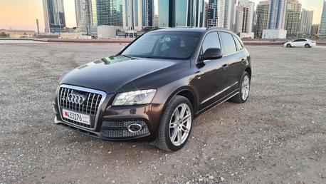 Juffair, Vehicles, Cars & Trucks , BHD 1950,  Audi Q5,  2012,  Automatic,  174000 KM,   Full Option Panorama Roof Perfect Condition