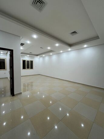 Kuwait City, Apartments/Houses, KWD 550/month,  3 BR,  For Rent, An Apartment In Al-Rumaithiya. Three Rooms.