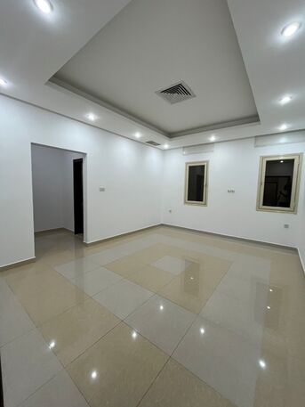 Kuwait City, Apartments/Houses, KWD 550/month,  3 BR,  For Rent, An Apartment In Al-Rumaithiya. Three Rooms.