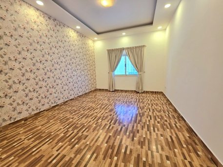 Juffair, Apartments/Houses, BHD 340/month,  2 BR,  Spacious 2 Bedroom Semi Furnished Apartment For Rent.