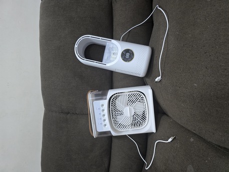 Al Malaz, Appliances, SAR 100,  2 Usb Desktop Fans (not  Chargeable)