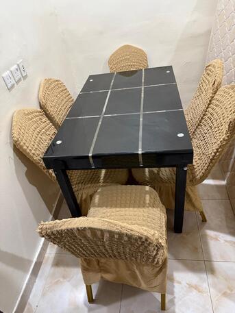 Madinah, Furniture, SAR 350,  Urgent Sale Dining Table With 6 Chairs