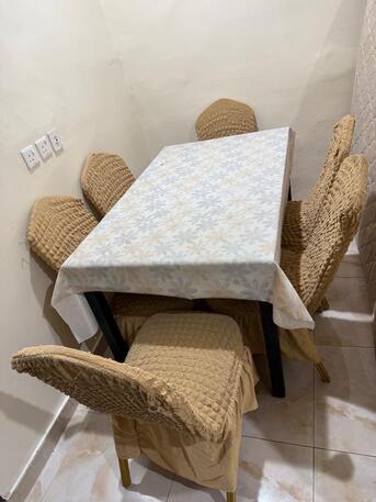 Madinah, Furniture, SAR 350,  Urgent Sale Dining Table With 6 Chairs
