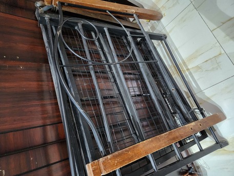 Manama, Furniture, BHD 20,  🔴🔴🔴two Bed Parts For Sale🔴🔴🔴