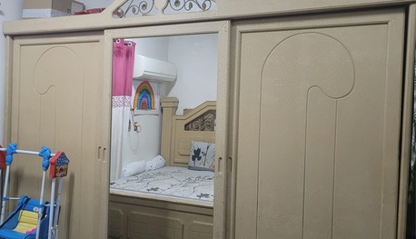 Jubail, Furniture, SAR 1000,  King Size Bed And 3 Door Almirah And Dressing Table And 3 Sofa 3 Seater