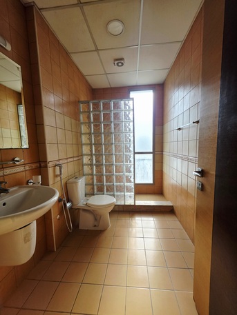 Adliya, Apartments/Houses, BHD 400/month,  Furnished,  2 BR,  All Inclusive Fully Furnished 2 BHK Flat With Ewa , Parking & WiFi, Gym,Pool@400/BD Adliya