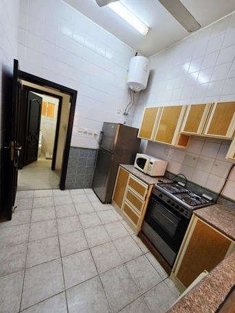 Mahooz, Apartments/Houses, BHD 300/month,  Furnished,  2 BR,  - Very Neet & Clean Fully Furnished 2 BHK Balcony Flat With Ewa ,Parking@300/BD In Mahooz