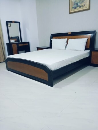 Juffair, Apartments, Flats, Houses & Villas, BHD 200/month,  Furnished,  Studio,  Furnished Studio Flat For Rent In Juffair