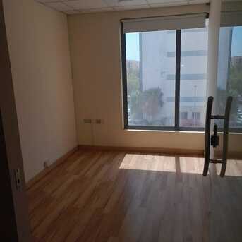 Manama, Apartments, Flats, Houses & Villas, BHD 400/month,  4 BR,  120 Sq. Meter,  #للايجار مكاتب تجاريه في منطقه السيف