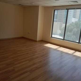 Manama, Apartments, Flats, Houses & Villas, BHD 400/month,  4 BR,  120 Sq. Meter,  #للايجار مكاتب تجاريه في منطقه السيف