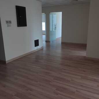 Manama, Apartments, Flats, Houses & Villas, BHD 400/month,  4 BR,  120 Sq. Meter,  #للايجار مكاتب تجاريه في منطقه السيف