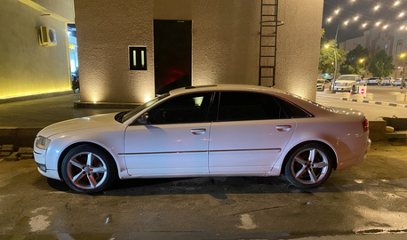 Riyadh, Vehicles, Cars & Trucks , SAR 7000,  Audi A8,  2009,  Automatic,  290000 KM,