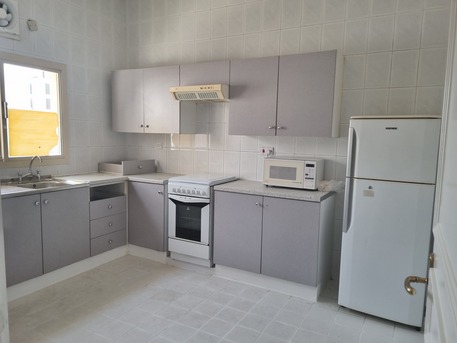 Juffair, Apartments/Houses, BHD 250/month,  Furnished,  1 BR,  Fully Furnished Spacious Family Flat For Rent In Juffair With Pool, Internet