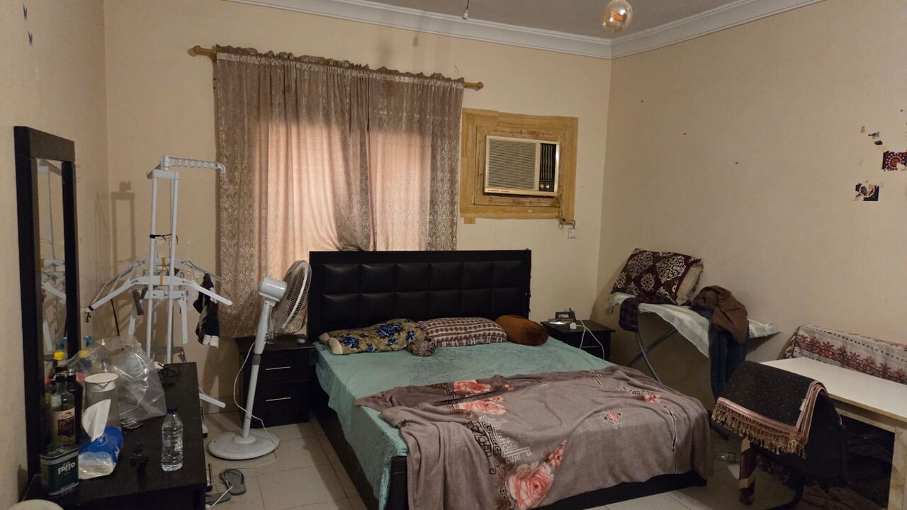 Al Safa, Apts/Flats Wanted, SAR 1500/month,  Furnished,  1 BR,  SAR 1500/month, 1 BR, One Hall  Flat For Rent For  Family With Household ItemsIn Al Safa D
