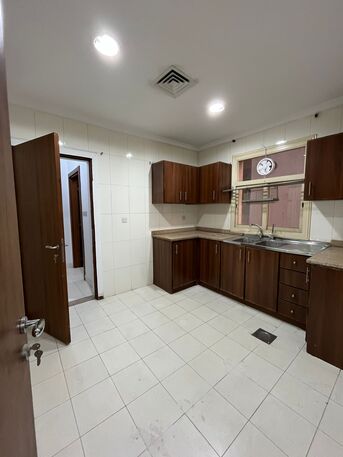 Kuwait City, Apartments/Houses, KWD 500/month,  3 BR,  For Rent, A Ground Floor Apartment In Mahboula
