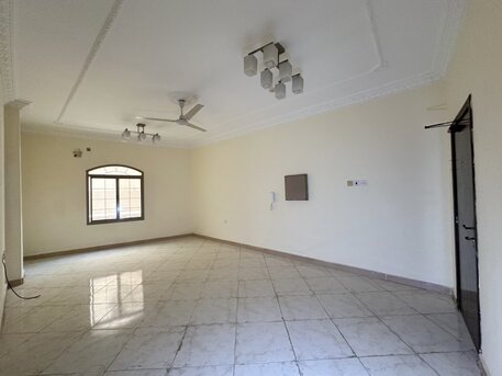 Busaiteen, Apartments/Houses, BHD 250/month,  3 BR,  80 Sq. Meter,  3bedrooms \ Flat For Rent In Busaiteen