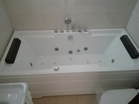 Busaiteen, Appliances, BHD 250,  Jacuzzi 1 Person 2 Person And 4 Person New