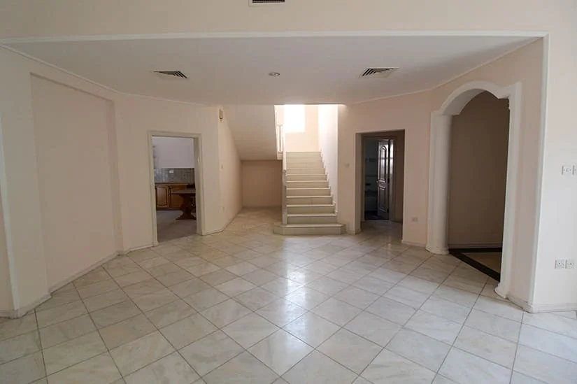 Umm Al Hassam, Commercial Villas, BHD 00,  400 Sq. Meter,  Ummal Hassam Commercial Villa 5 BR W/ Parking