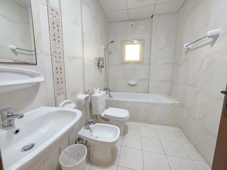 Juffair, Apartments, Flats, Houses & Villas, BHD 300/month,  Furnished,  2 BR,  Unlimited Ewa | Monthly Or Yearly Basis | Fully Furnished | Free Wifi & H/k | In Juffair