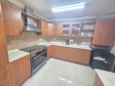 Juffair, Apartments/Houses, BHD 700/month,  Furnished,  4 BR,  Highly Spacious | Gas Connection | Closed Kitchen| Large Balcony | Near Ramez Mall Juffair