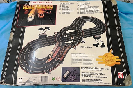 Juffair, Electronics, BHD 8,  FORMULA-1 Road Racing BOXSET Toy, Hours Of Fun