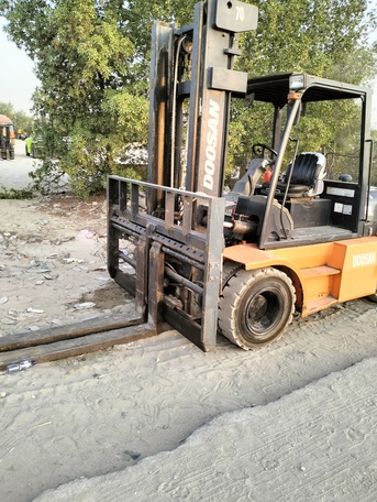 Jubail, Heavy Equipment, SAR 1,  Forklift For Rent