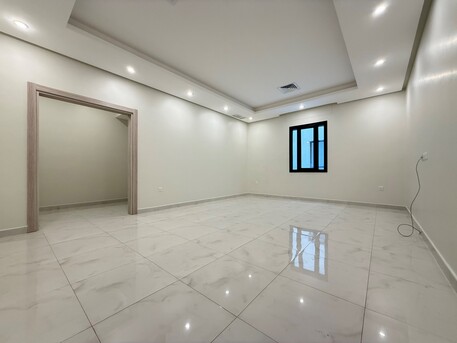 Kuwait City, Apartments/Houses, KWD 1000/month,  5 BR,  Masayel &ndash; Unfurnished, Five Bedroom Floor W/balcony