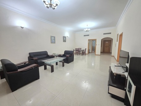 Juffair, Apartments/Houses, BHD 430/month,  Furnished,  3 BR,  Extremely Spacious | Free Wifi & H/k Services | Closed Kitchen | Balcony | In JUffair