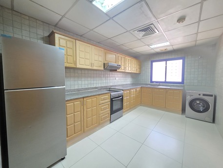 Juffair, Apartments/Houses, BHD 430/month,  Furnished,  3 BR,  Extremely Spacious | Free Wifi & H/k Services | Closed Kitchen | Balcony | In JUffair