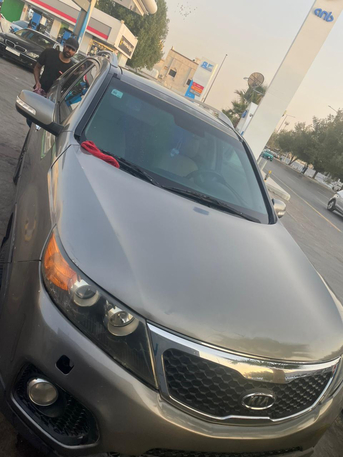 Riyadh, Vehicles, Cars & Trucks , SAR 20,  Kia Sorento,  2012,  Automatic,  4 KM,