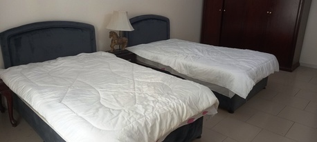 Juffair, Apartments/Houses, BHD 310/month,  Furnished,  2 BR,  Safe Area:PRICE Droped :100% FAMILY Apartment: Pool.Gym. Internet. Parking: TONY