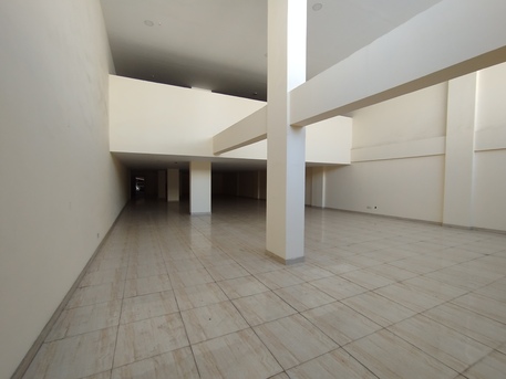 Manama, Shops, BHD 1000,  Showroom For Rent  3 Shutter With Mezzanine  In -((( Manama)))