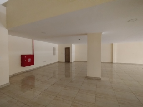 Manama, Shops, BHD 1000,  Showroom For Rent  3 Shutter With Mezzanine  In -((( Manama)))