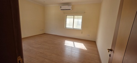 Saar, Villas, BHD 650,  Semi Furnished Family Villa For Rent In Saar With Private Pool In A Compound