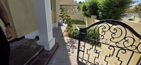Saar, Villas, BHD 650,  Semi Furnished Family Villa For Rent In Saar With Private Pool In A Compound