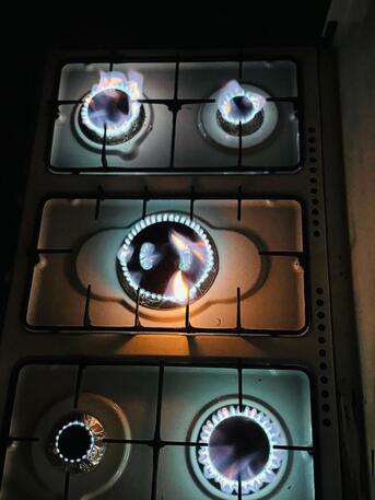 Riyadh, Household Items, SAR 450,  Excellent Condiiton 5 Burner Gas Oven, Working Perfectly, Made In Italy