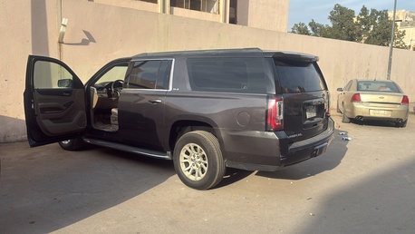Riyadh, Vehicles, Cars & Trucks , SAR 22000,  Gmc Yukon XL,  2016,  Automatic,  294000 KM,   ,Excellent Condition