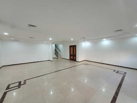 Paris, Apartments, Flats, Houses & Villas, 900/month,  4 BR,  300 Sq. Meter,  4 Bedroom Very Modern Duplex Flat For Rent In Rumathiya At 900KD