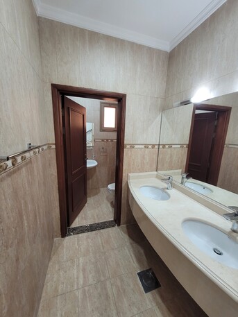 Paris, Apartments, Flats, Houses & Villas, 900/month,  4 BR,  300 Sq. Meter,  4 Bedroom Very Modern Duplex Flat For Rent In Rumathiya At 900KD