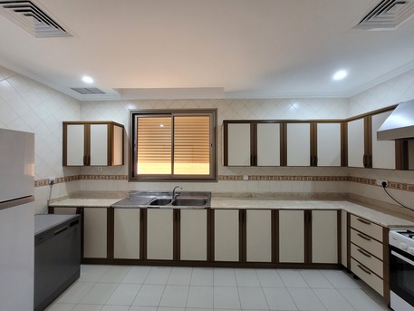 Paris, Apartments, Flats, Houses & Villas, 900/month,  4 BR,  300 Sq. Meter,  4 Bedroom Very Modern Duplex Flat For Rent In Rumathiya At 900KD