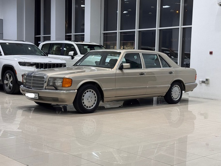 Manama, Vehicles, Cars & Trucks , BHD 2950,  Mercedes Benz 300SEL,  1986,  Automatic,  128000 KM,    (Silver)