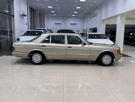 Manama, Vehicles, Cars & Trucks , BHD 2950,  Mercedes Benz 300SEL,  1986,  Automatic,  128000 KM,    (Silver)