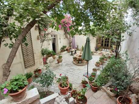 Amman, Apartments/Houses, JOD 15000/year,  Furnished,  2 BR,  Hertige Ground Floor Fully Furnished 2B Apart With Garden In First Circle 00962777688956