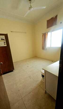 Gudaibiya, Apartments/Houses, BHD 150/month,  2 BR,  2 Bedroom Unfurnished Flat For Rent Without Ewa